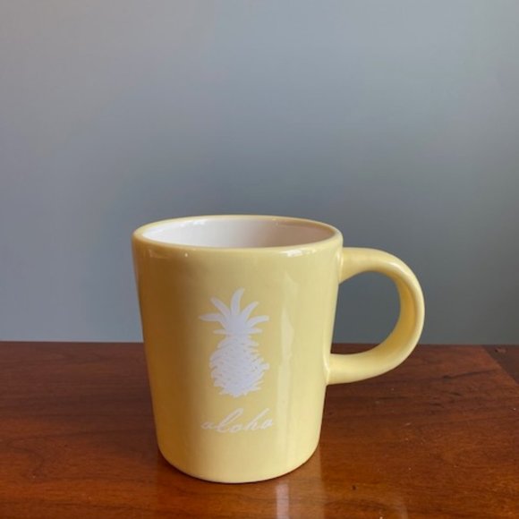 Set of 4 ceramic Tommy Bahama Mugs - Picture 2 of 10